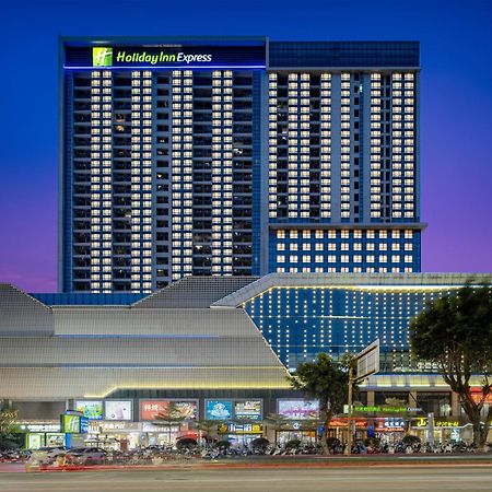 Holiday Inn Express Jiangmen Jianghai By Ihg Exterior photo