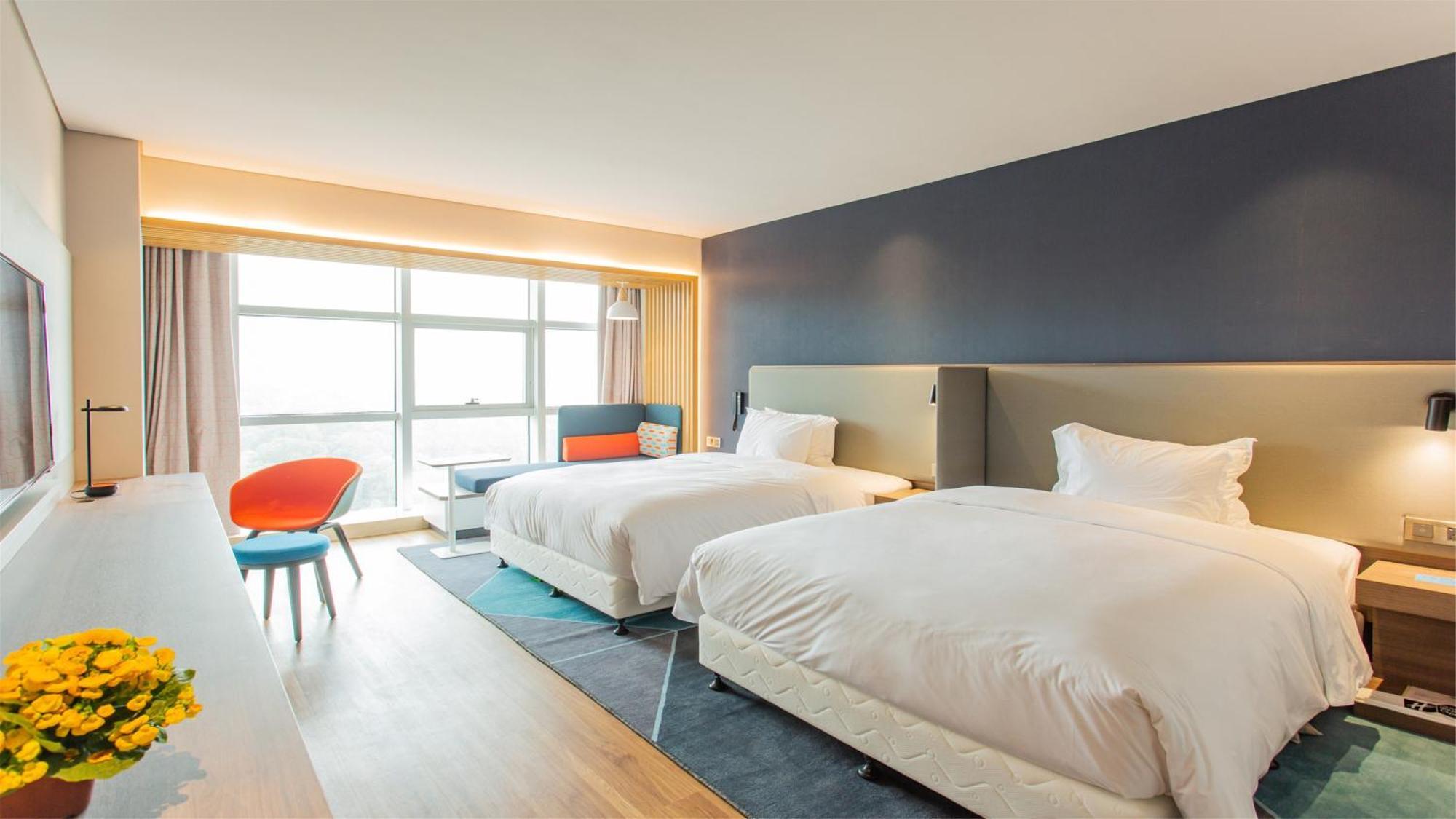 Holiday Inn Express Jiangmen Jianghai By Ihg Exterior photo